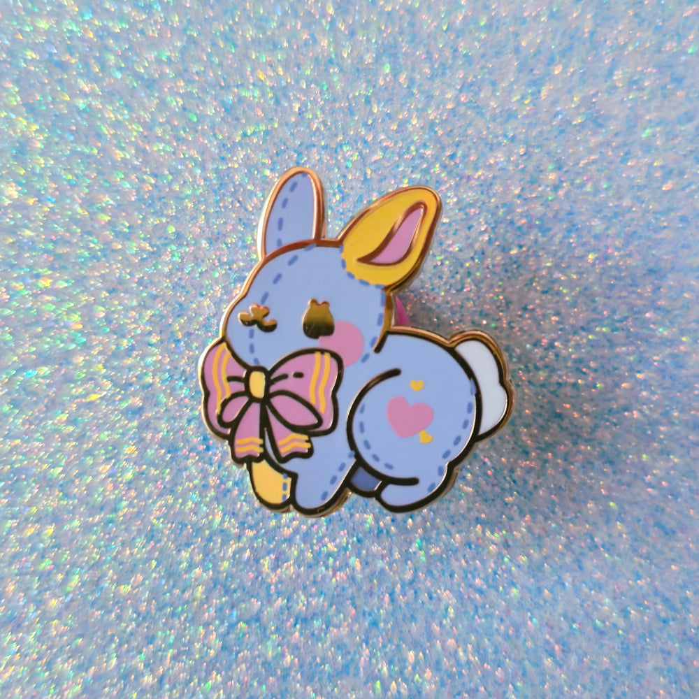 PLUSH BUNNY PIN